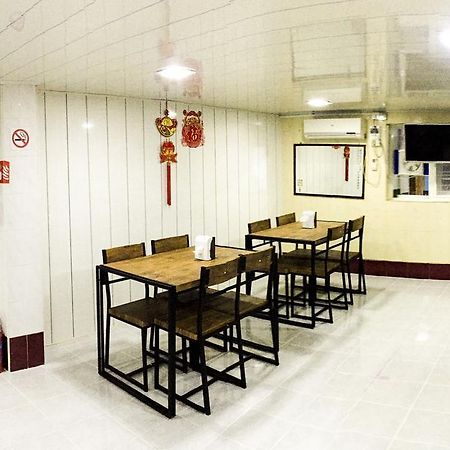 Htinn Yue Tann Hostel Yangon Bagian luar foto