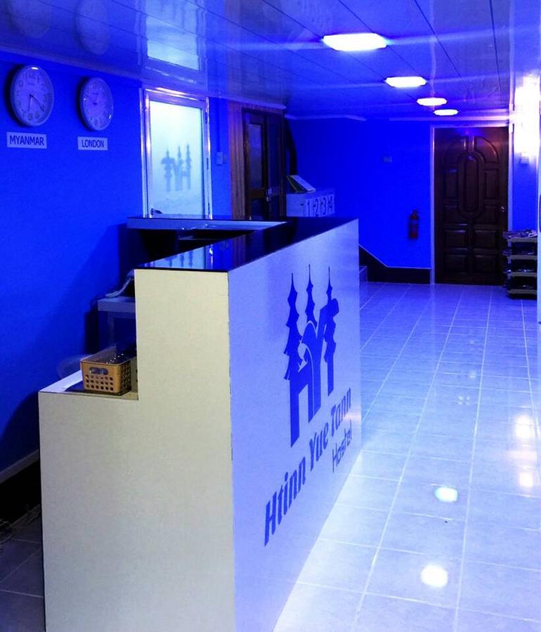 Htinn Yue Tann Hostel Yangon Bagian luar foto