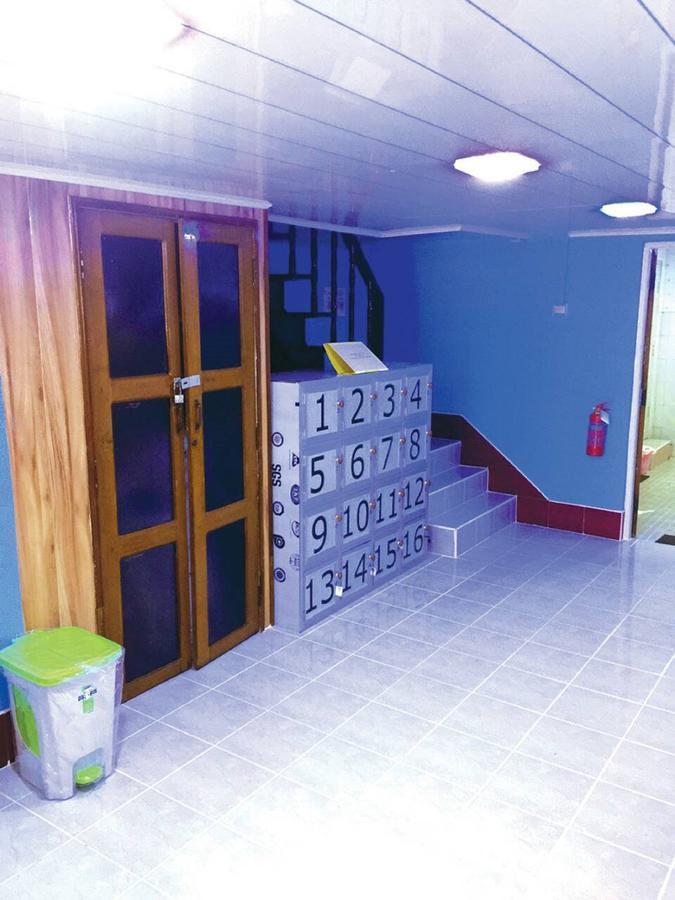 Htinn Yue Tann Hostel Yangon Bagian luar foto
