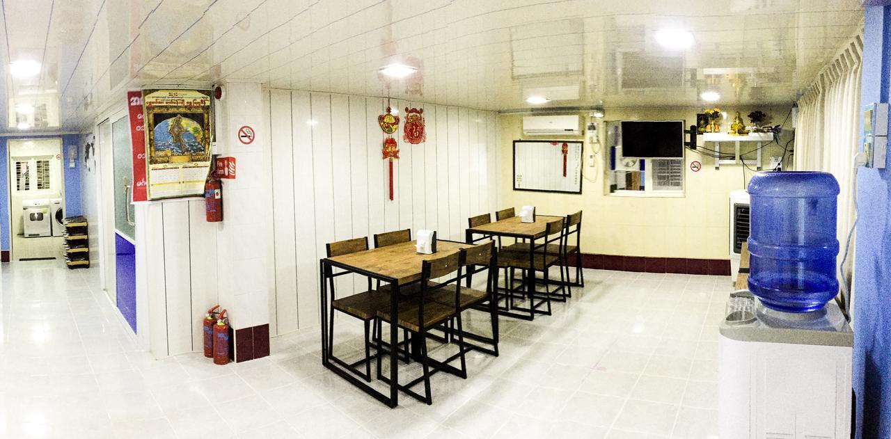 Htinn Yue Tann Hostel Yangon Bagian luar foto